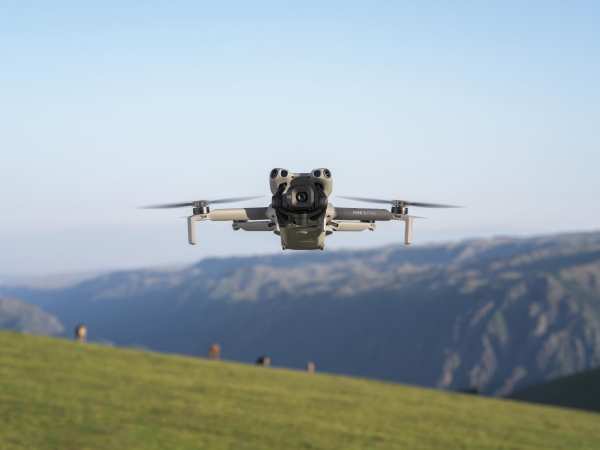 DJI Drohne im Flug