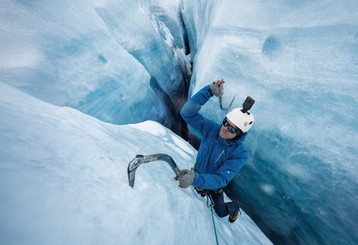 Lifestyle-KV_Ice-Climbing